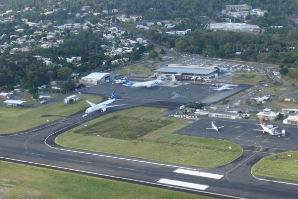 Une piste longue à 1,2 milliard ne fera pas baisser le billet de Mayotte sans obligation de service public